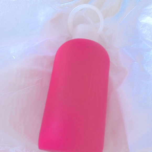 BKR FEMME Pink Water Bottle With Silicone Sleeve - Picture 5 of 12